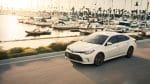 2018 Toyota Avalon white color on road side view uhd wallpaper