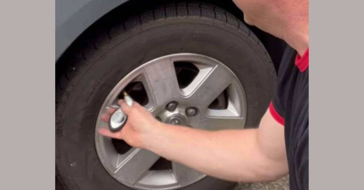 How to Fill Car Tires With Air